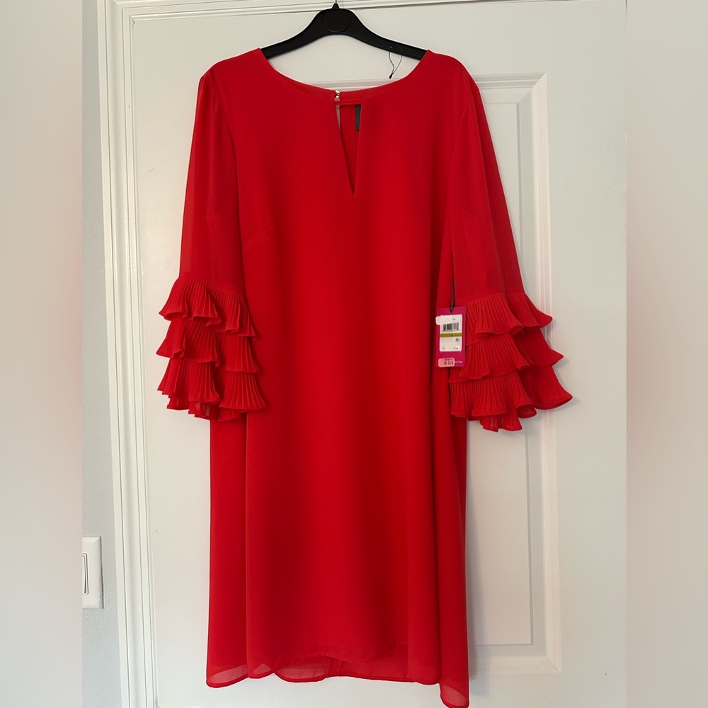 NWT Vince Camuto Chic Long Sleeve Dress